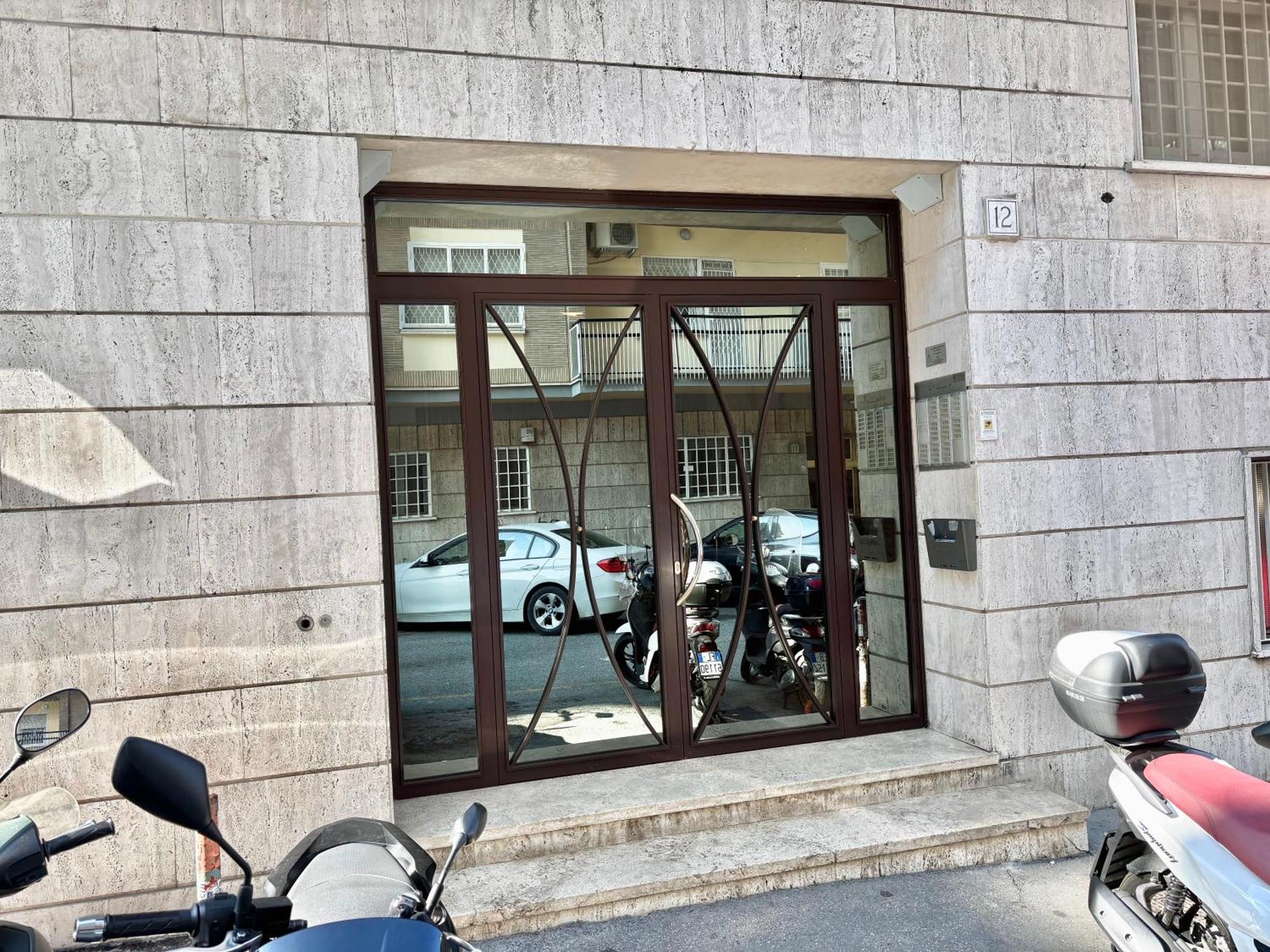 Your At Vatican's Doors Appartamento